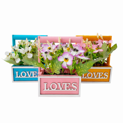 Bouquet de flores en jardinera decorativa de madera Bouquet De Flores En Jardinera Decorativa De Madera