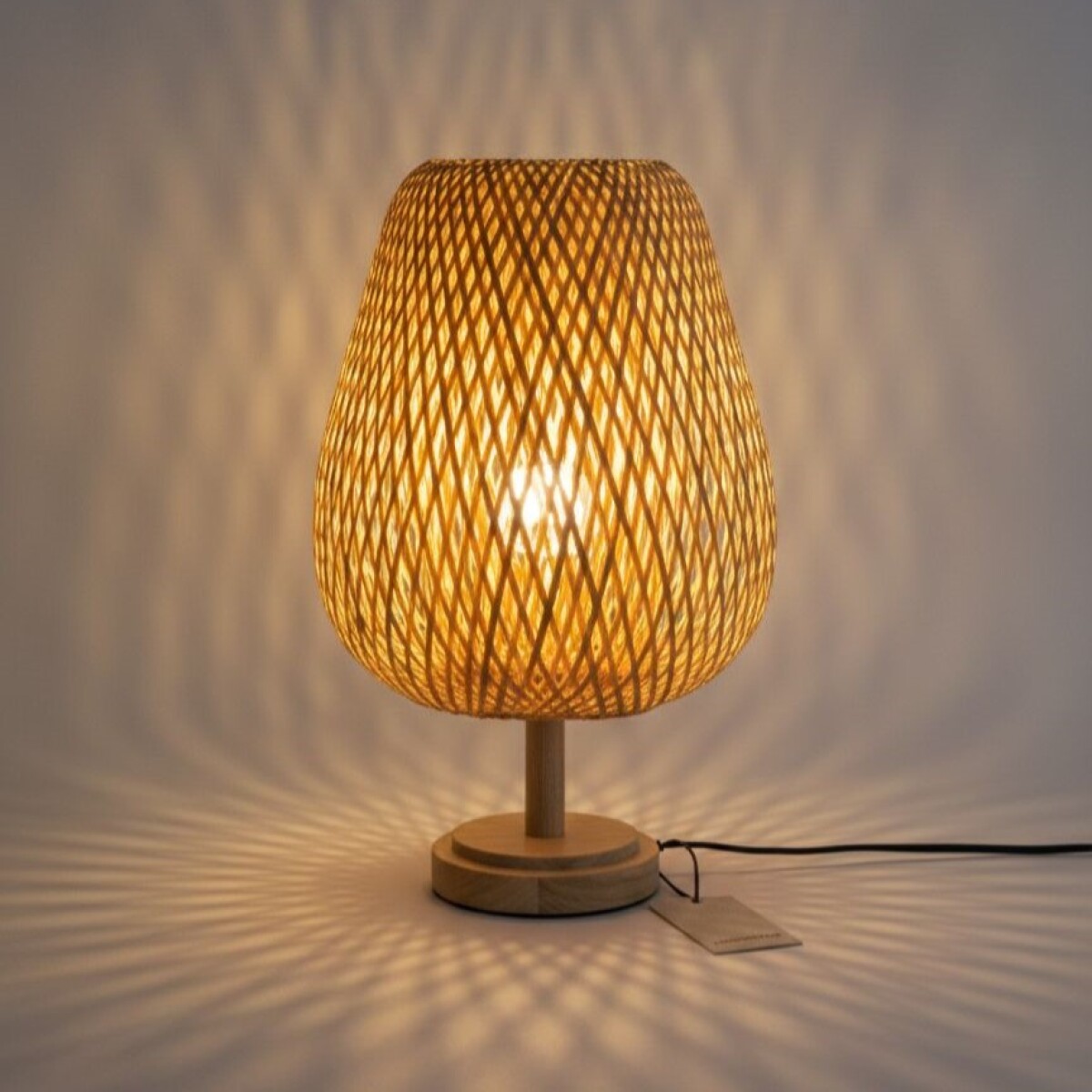 Lámpara de Mesa Bambú Ø25cm x Alt 40cm 