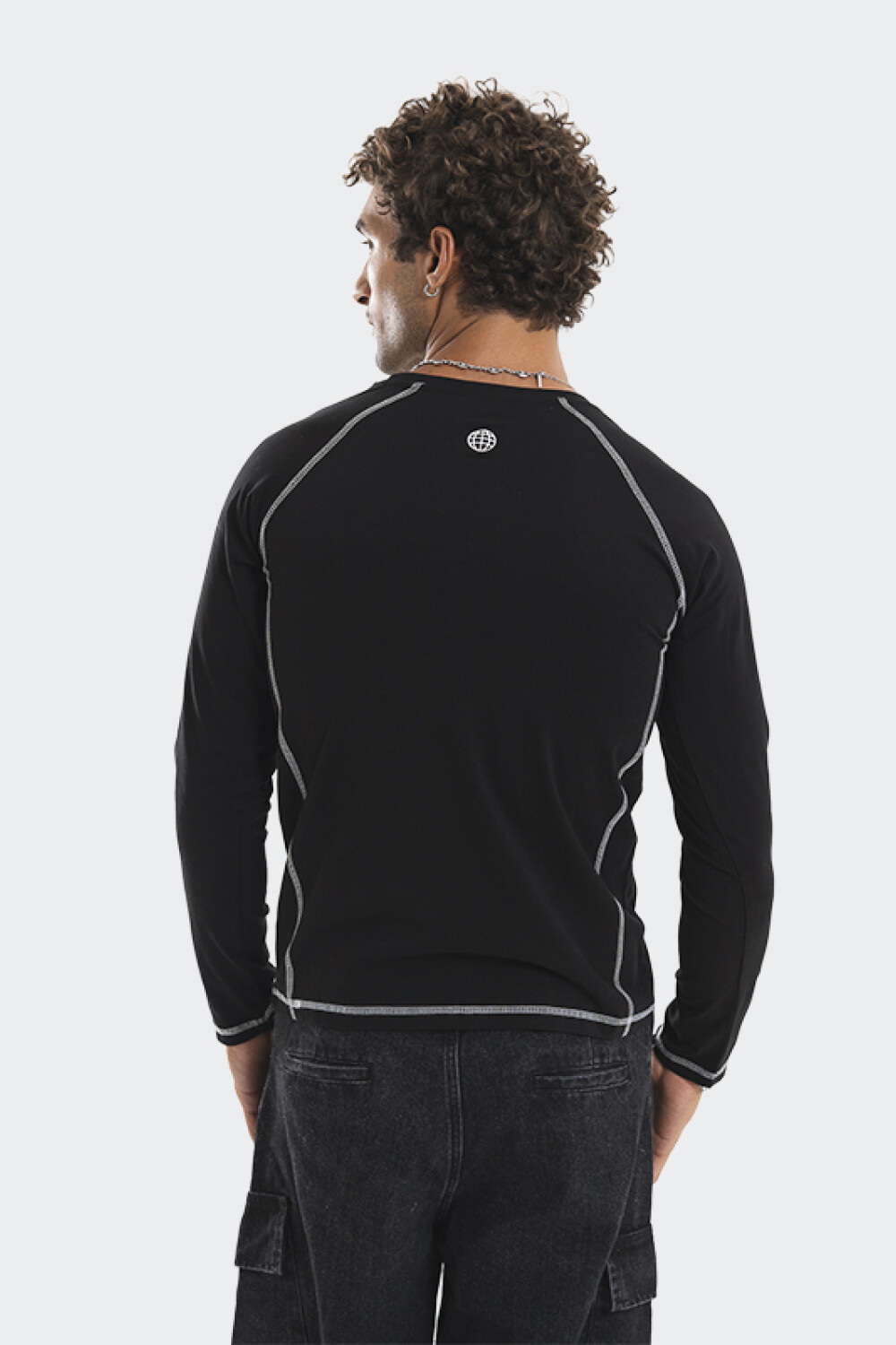 Remera Pulau Warmy Negro