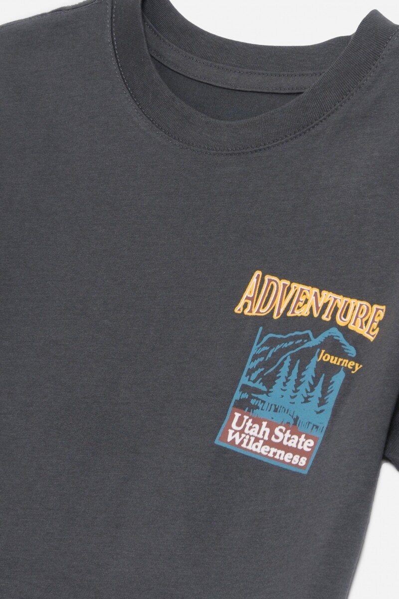 T-shirt estampa Adventure NEGRO