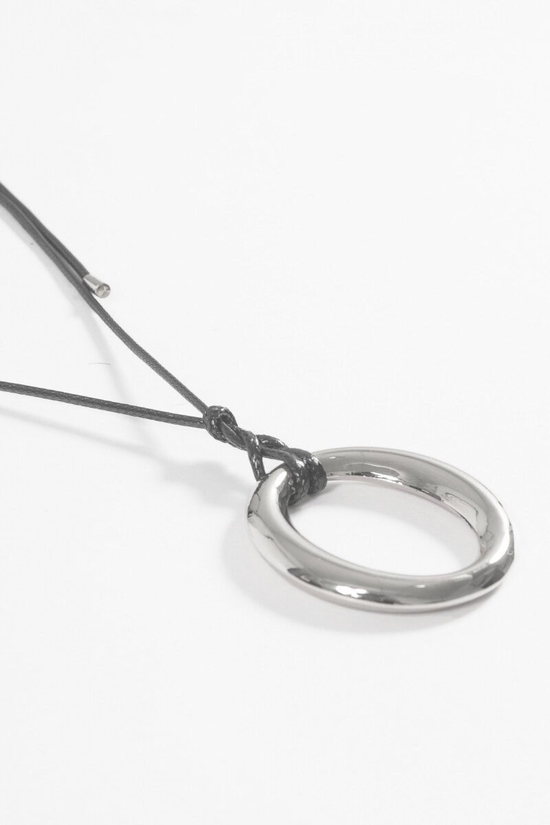 Collar cordón dije circular metal plateado