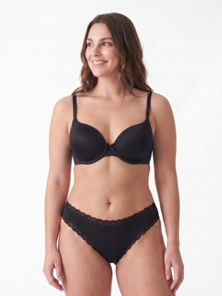 VEDETINA MARVIC NEGRO