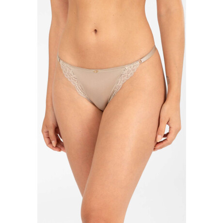 Colaless tiritas venere Marfil