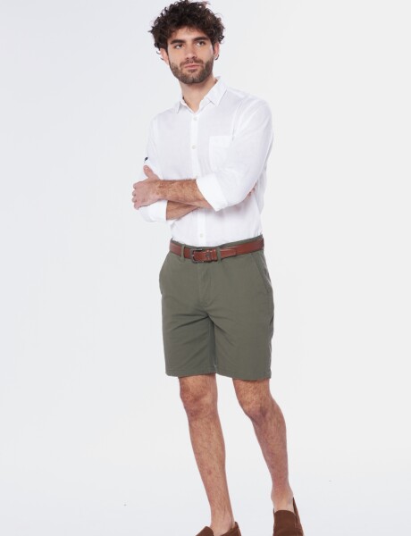 BERMUDA CLÁSICA CON SPANDEX Verde