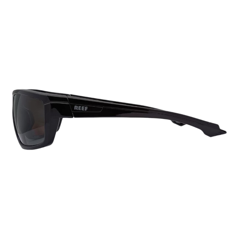 RG027420 negrouniforme