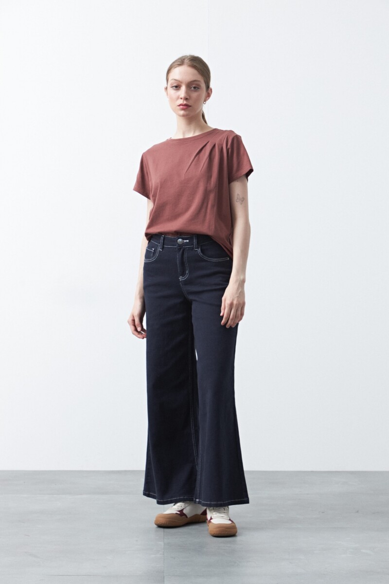 REMERA AMANITA Ladrillo