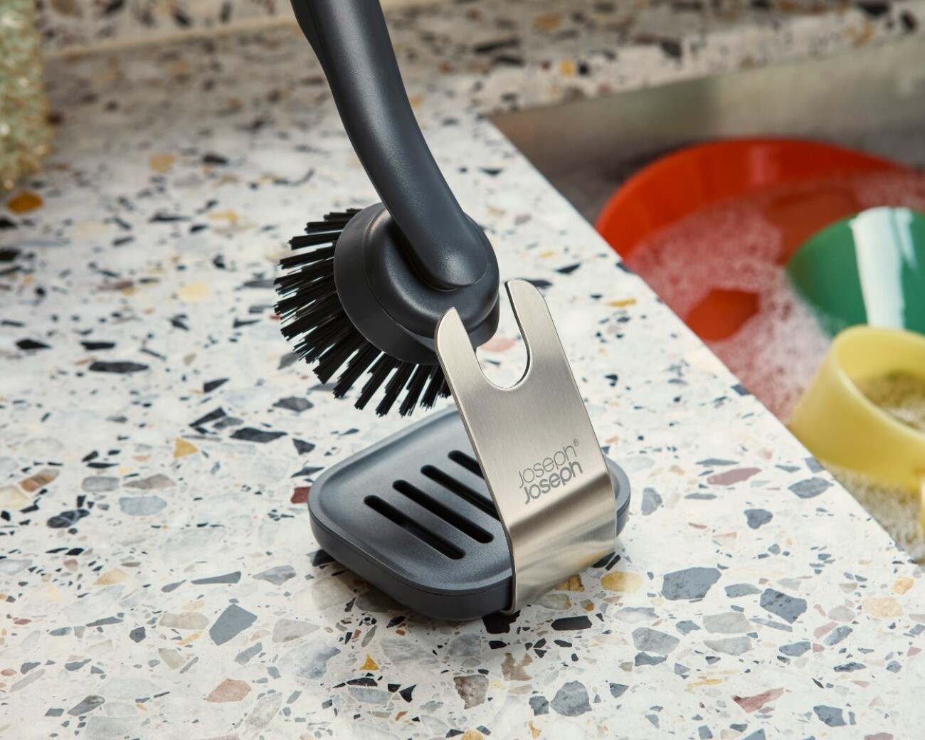 Cepillo de Cocina Joseph Joseph SinkTech™ con Base - Preventa Cepillo de Cocina Joseph Joseph SinkTech™ con Base - Preventa