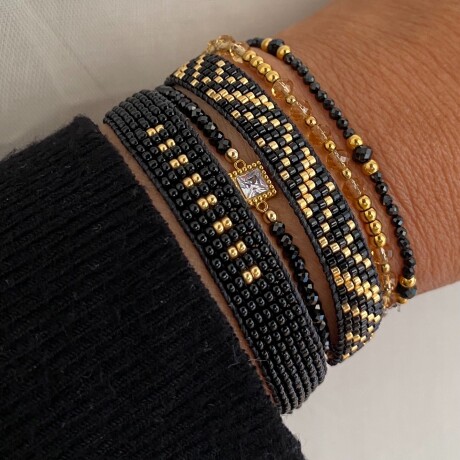Pulsera MIDNIGHT tejida Pulsera MIDNIGHT tejida