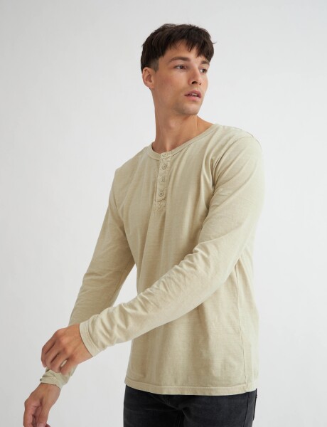 Remera Kalen Crudo