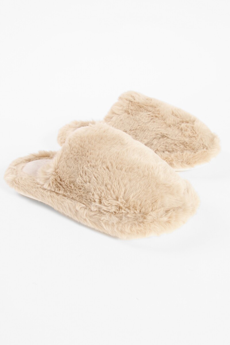 Pantufla estrella beige