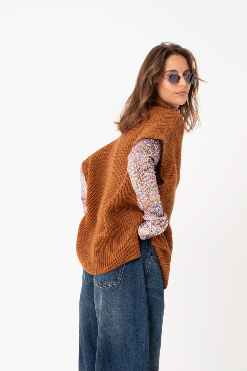CHALECO PONCHO Ocre