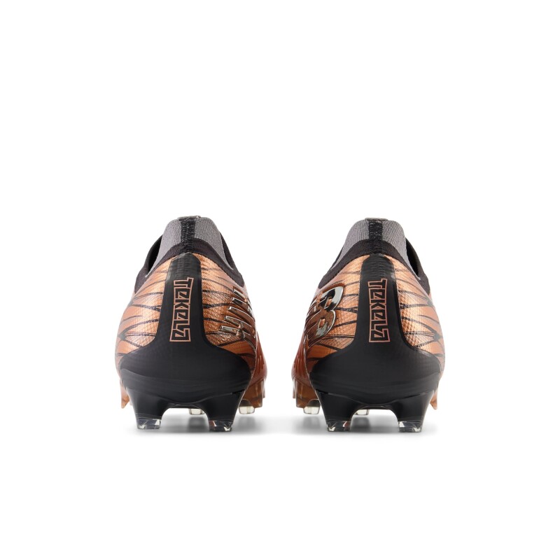 Championes Fútbol New Balance de Hombre Tekela v4 ST1FLCB4 COPPER