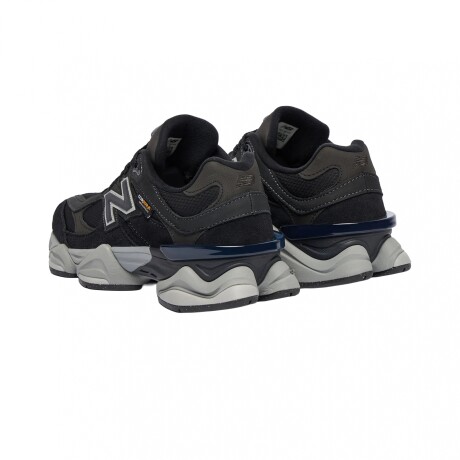 Championes New Balance 9060 ORA