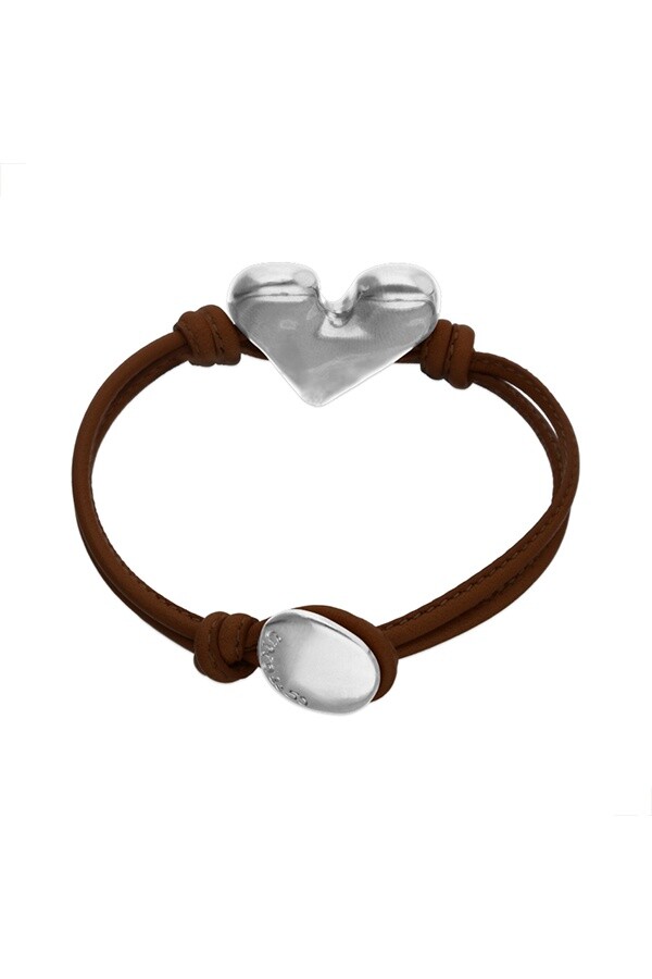 PULSERA DE CUERO NEGRO CON DETALLE DE CORAZÓN BAÑADO EN PLATA DE LEY Pulsera