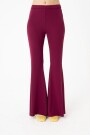PANTALÓN FLARE. Bordo