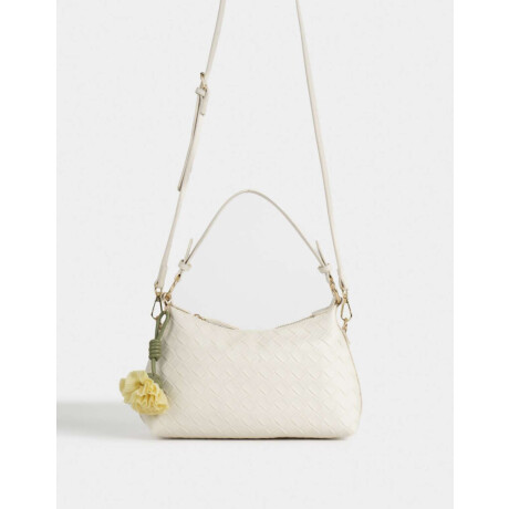 Bandolera Trenzada Con Charm Blanco Crudo
