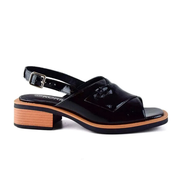 CASUAL MOYER - KORIUM NEGRO