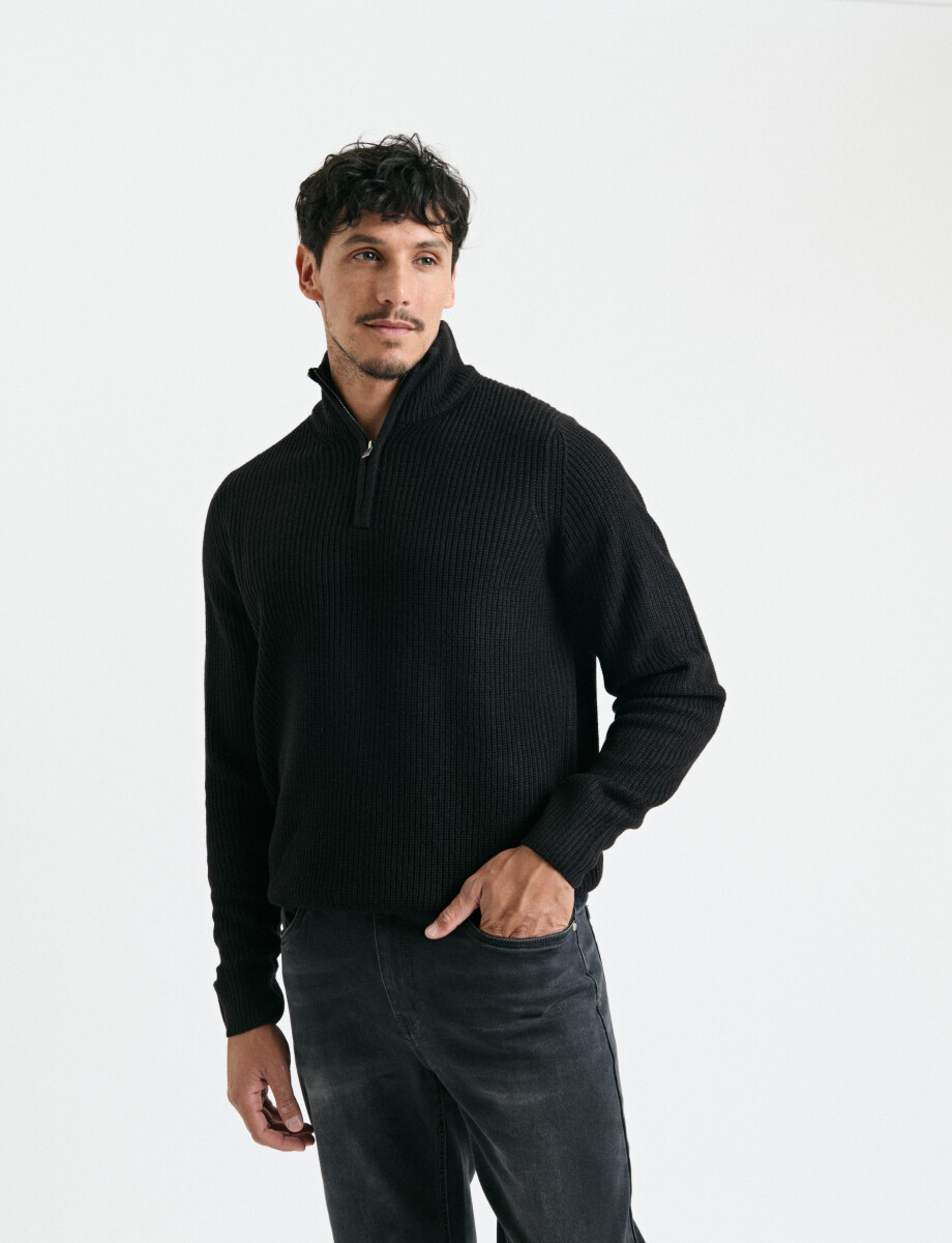 470587 SWEATER PUNTO MEDIO CIERRE HARRY Negro