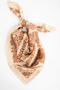 Bandana Geométrica Chocolate
