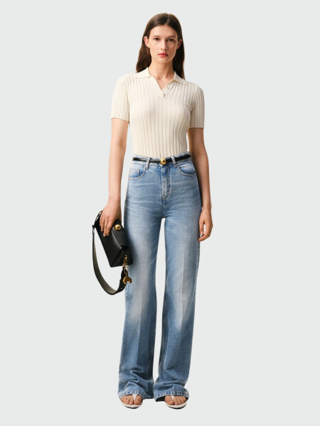 AMI PARIS - Vaquero Corte Acampanado Rojo