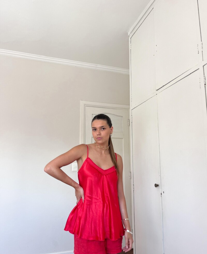 Muscu seda rojo