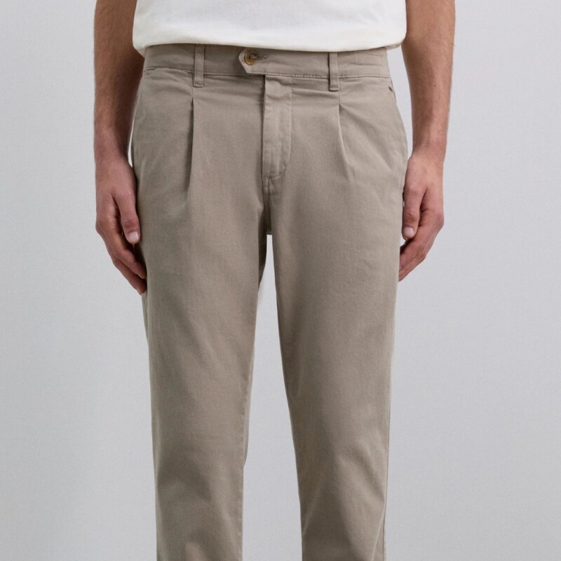 Pantalon pinzas Beige