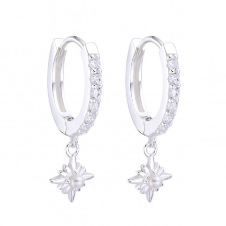 Par de aros de plata 925 con circonias. Par de aros de plata 925 con circonias.