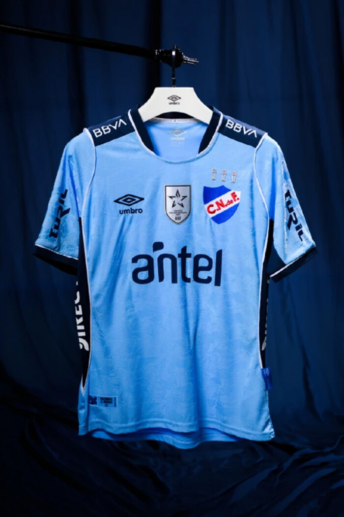 Camiseta Nacional Celeste Edición 2026 Celeste