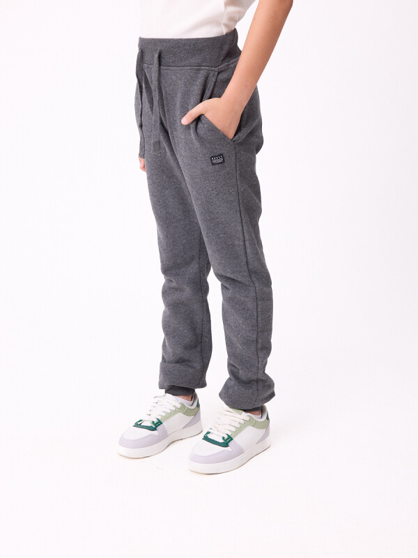 BABUCHA JOGGER W22 TEEN RUSTY Gris Oscuro