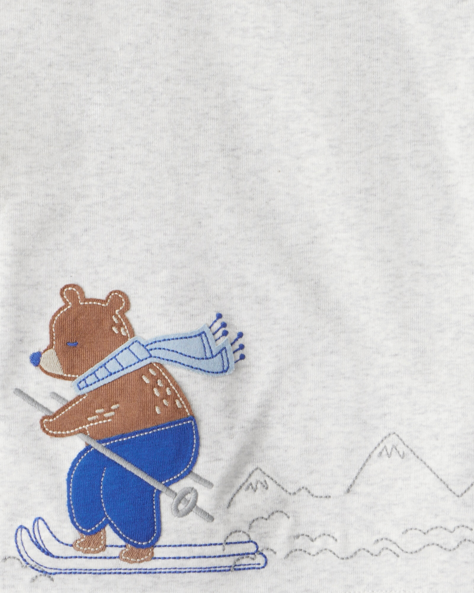 Pijama cuatro piezas de algodón, dos remeras manga larga y dos pantalones Sin color