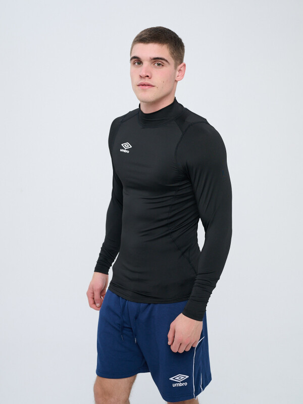 T-Shirt Térmica Manga Larga Umbro Hombre 060