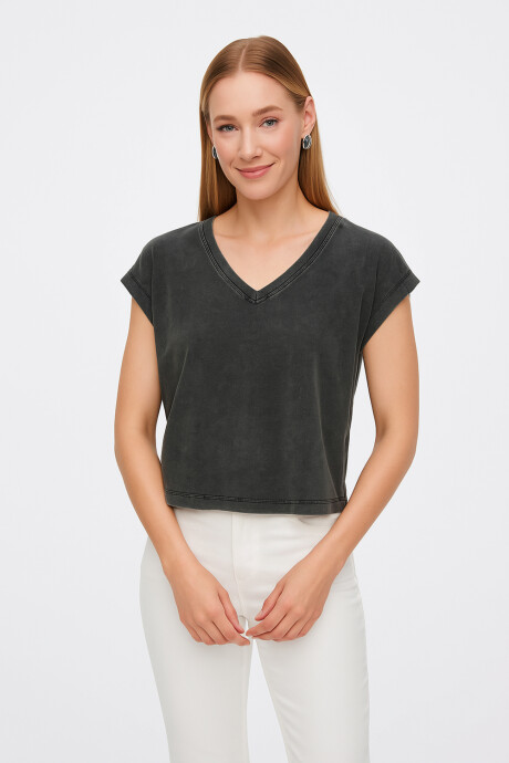 Remera Suoka Gris Oscuro