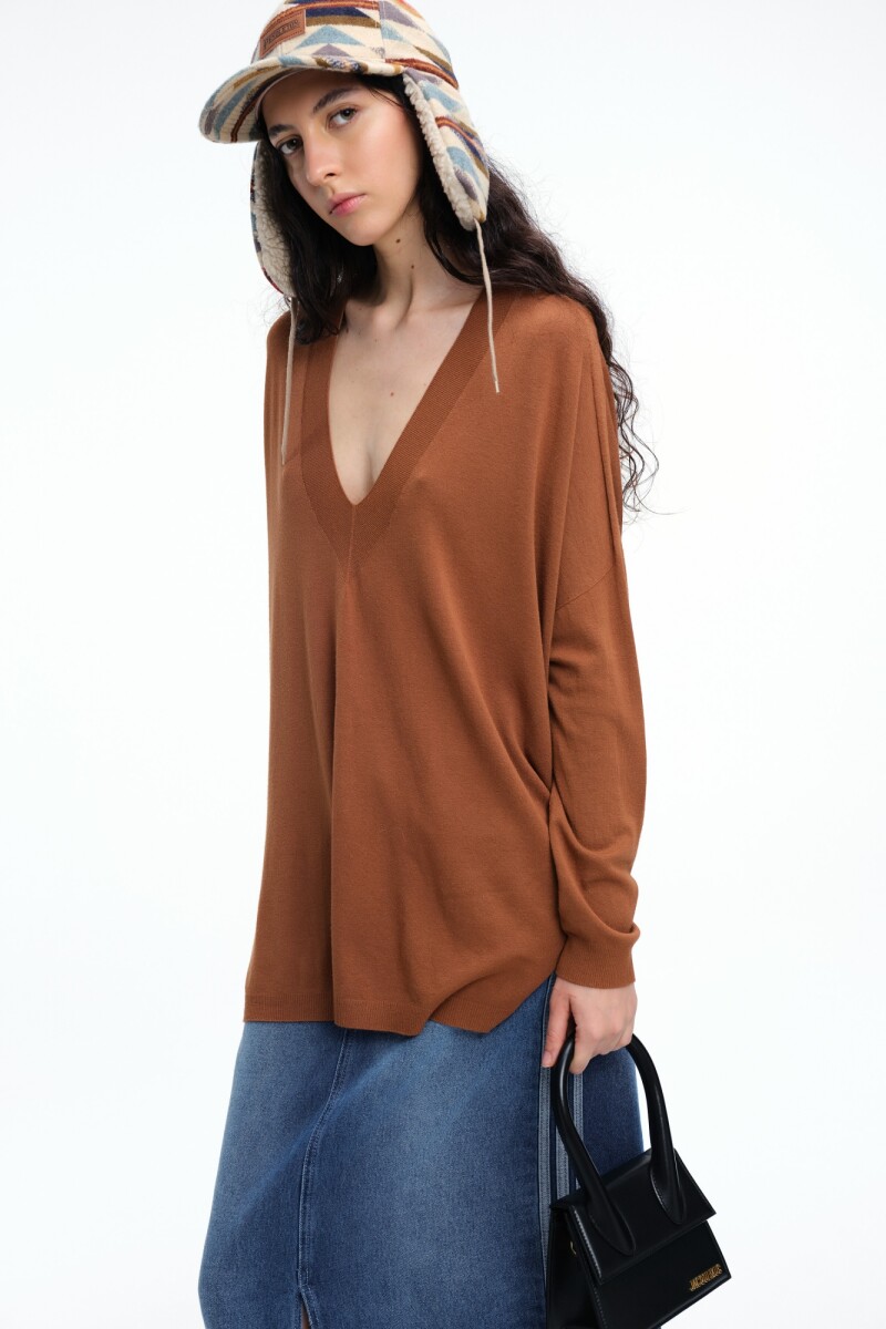 SWEATER ESCOTE V Tabaco