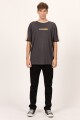 REMERA SPEC ICON OVER TEE J-negro