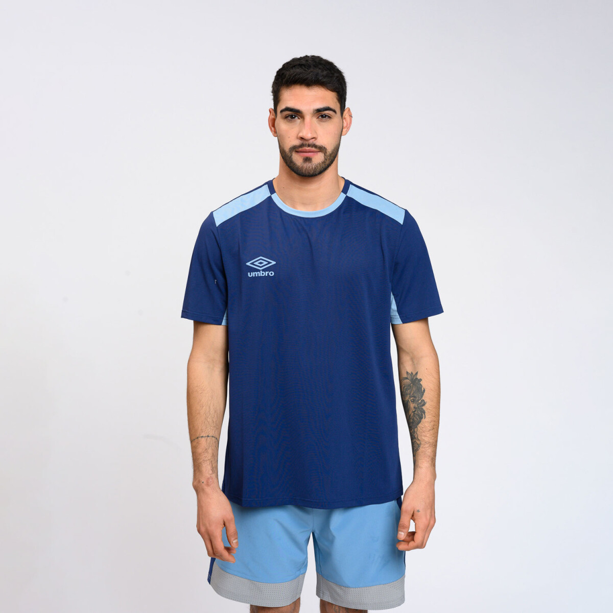 REMERA NUO HOMBRE Umbro Hombre - 01p 