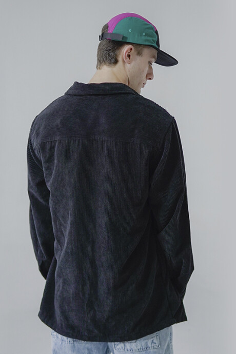 Camisa Pulau Saki Negro