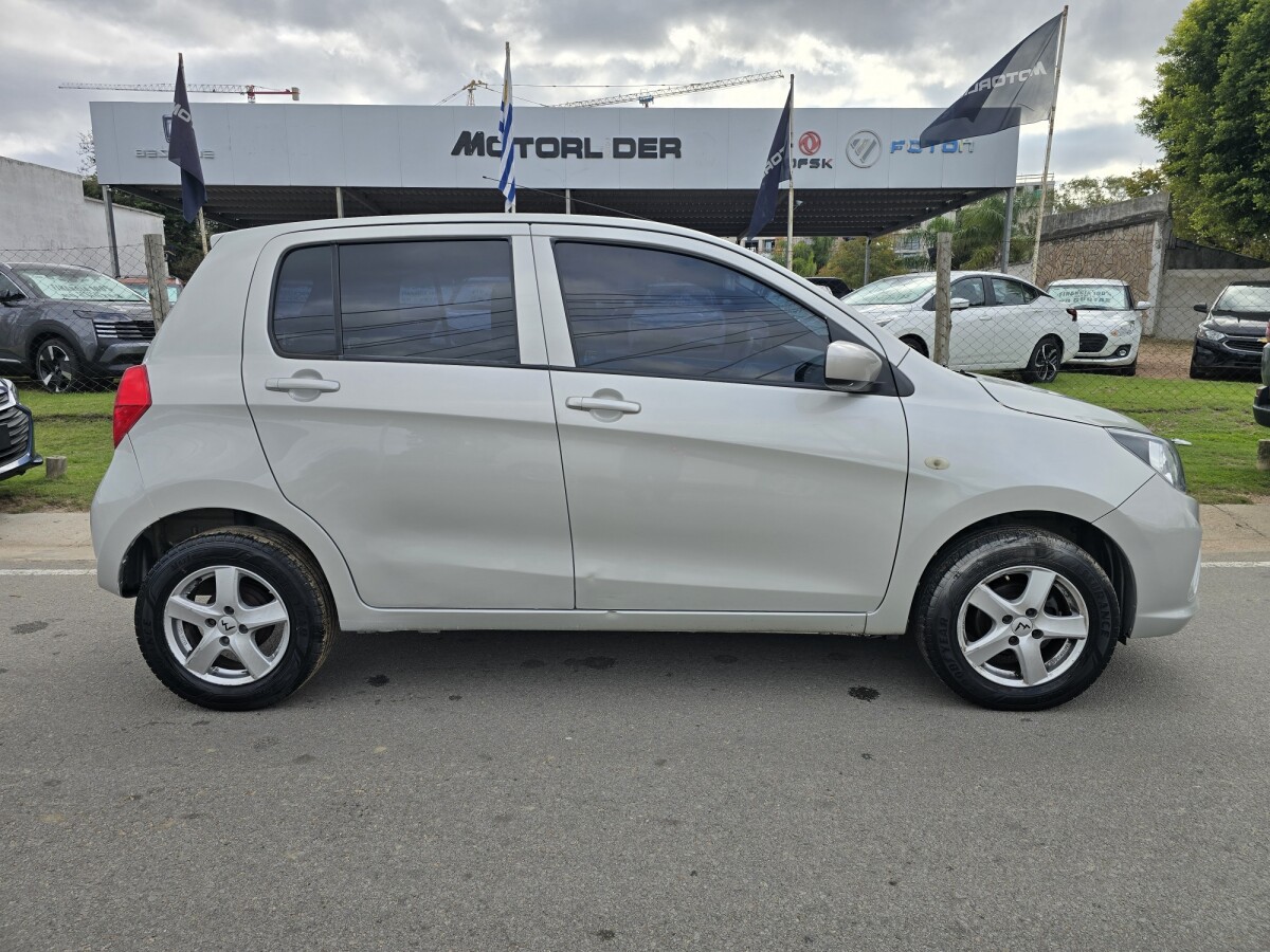 Suzuki Celerio GL 2020 EXCELENTE ESTADO!| Permuta / Financia Suzuki Celerio GL 2020 EXCELENTE ESTADO!| Permuta / Financia