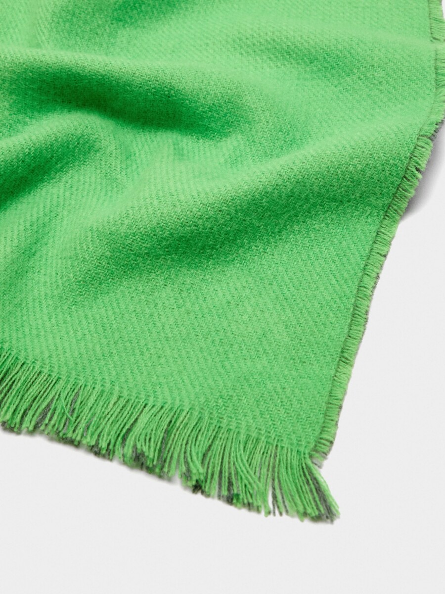 Bufanda Reversible Con Flecos verde