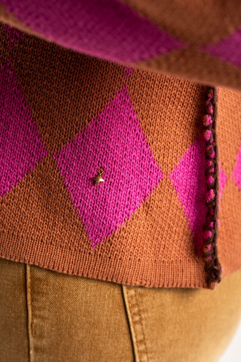 Sweater Rombos Fucsia