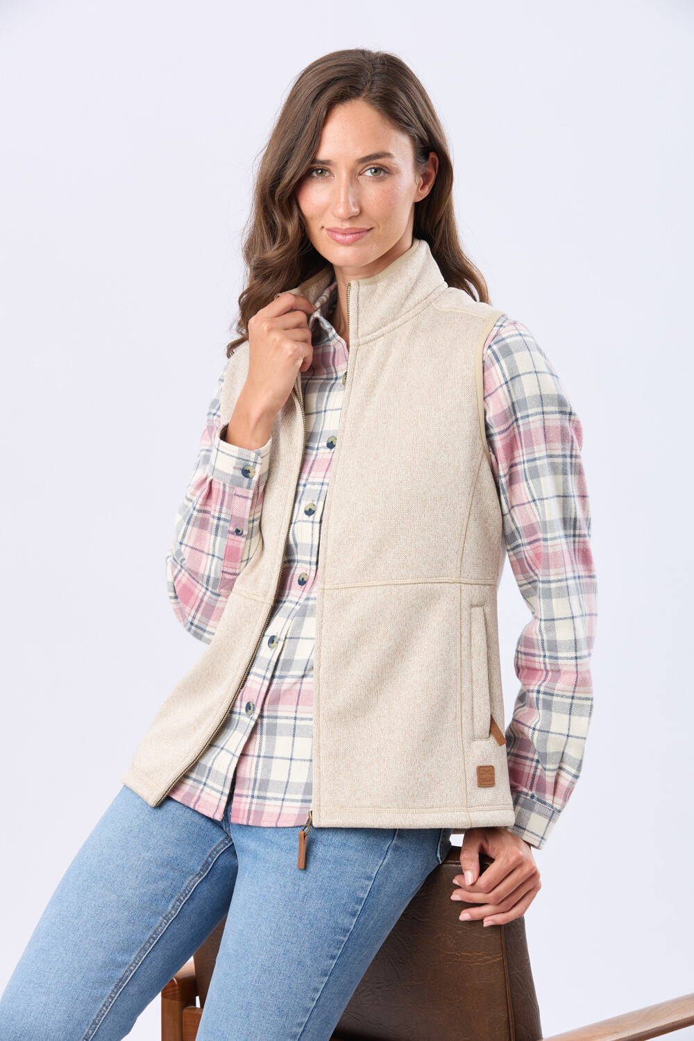 CHALECO CUELLO ALTO Beige