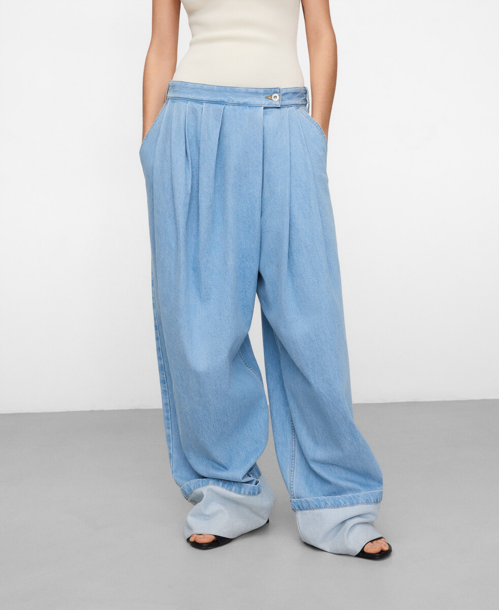 PANTALÓN 