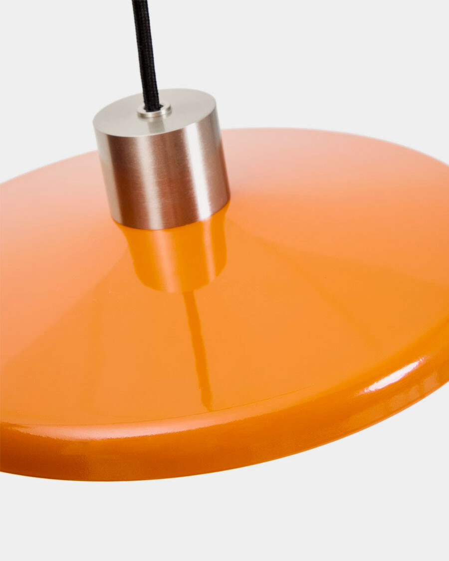 Lámpara de techo Nuvira de acero cepillado gris claro y pantalla naranja
