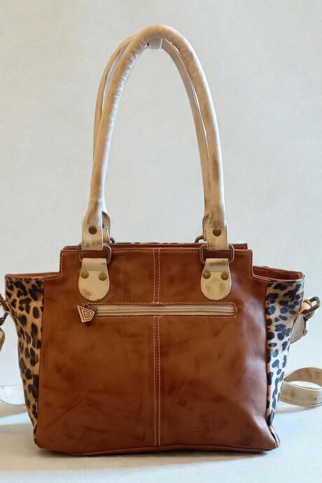 Cartera MILA Con Arte Pintada A Mano Terra Y Print.