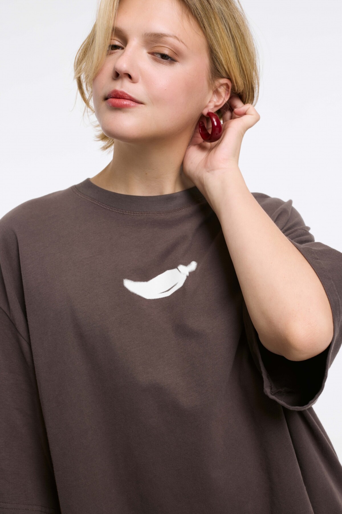 Remera Six Gris Oscuro