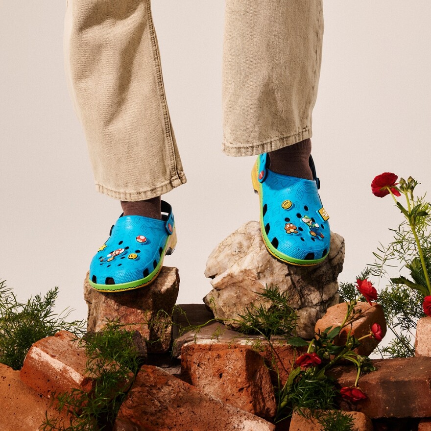 Crocs Classic Super Mario Core Clog Multi