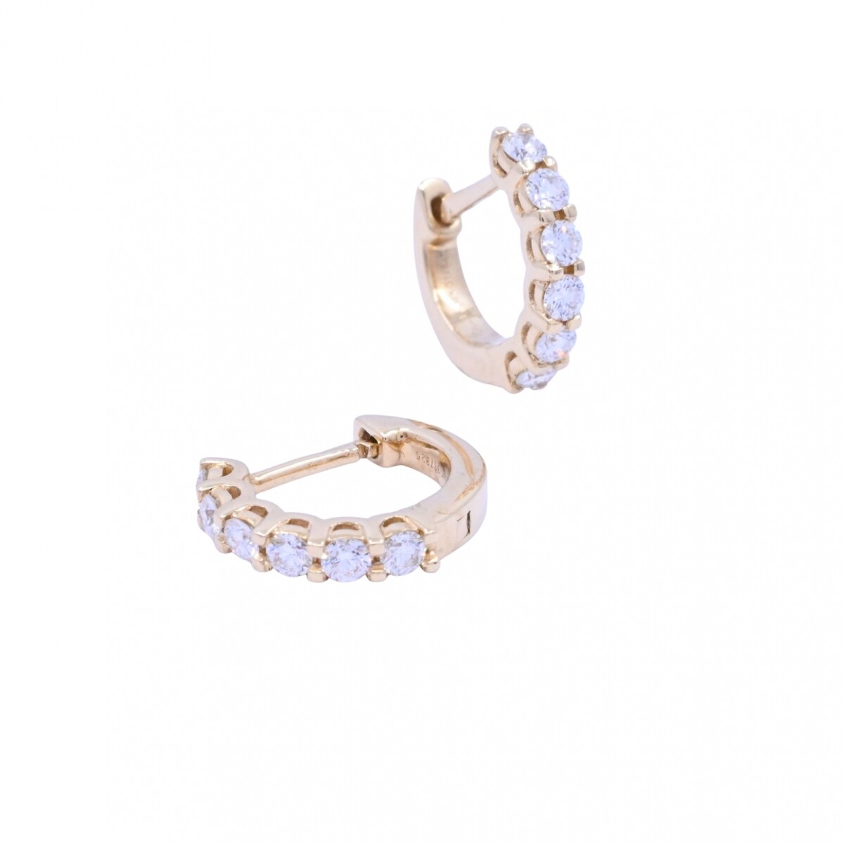 Aros oro 18k y brillantes. 