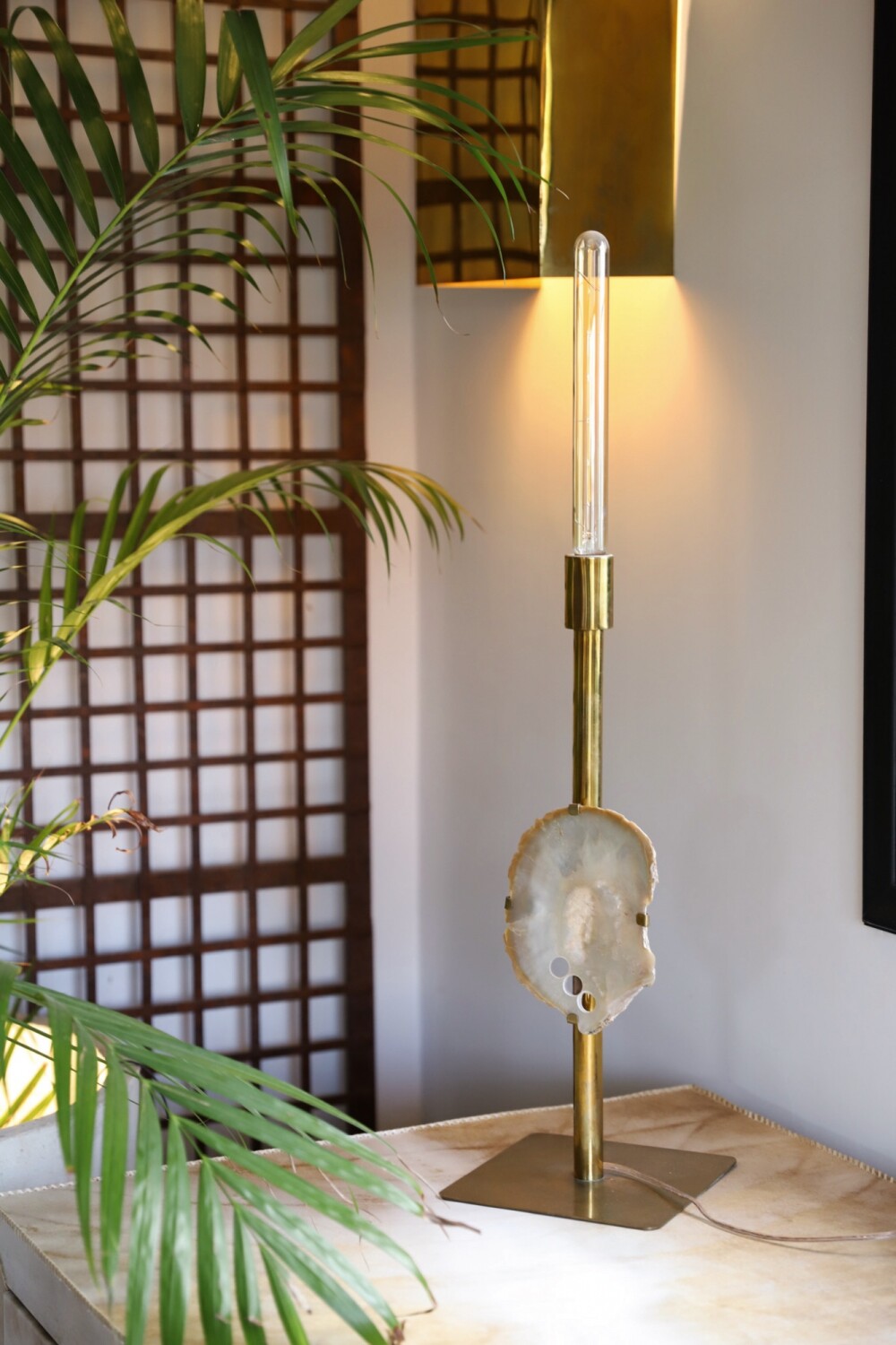 Nácar Lamp Dorado Fuerte