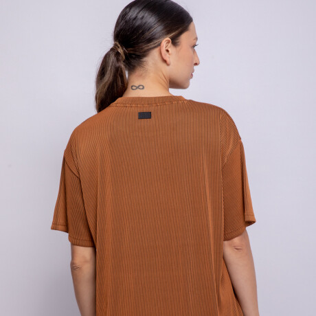 REMERA OLSEN Tostado