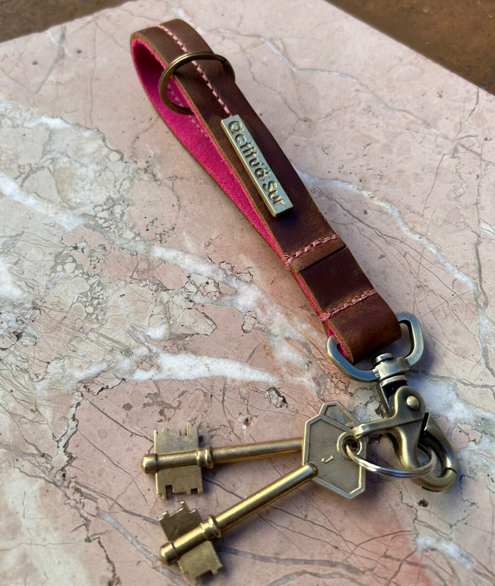 Colorful Key Chain - Camel / Fucsia 