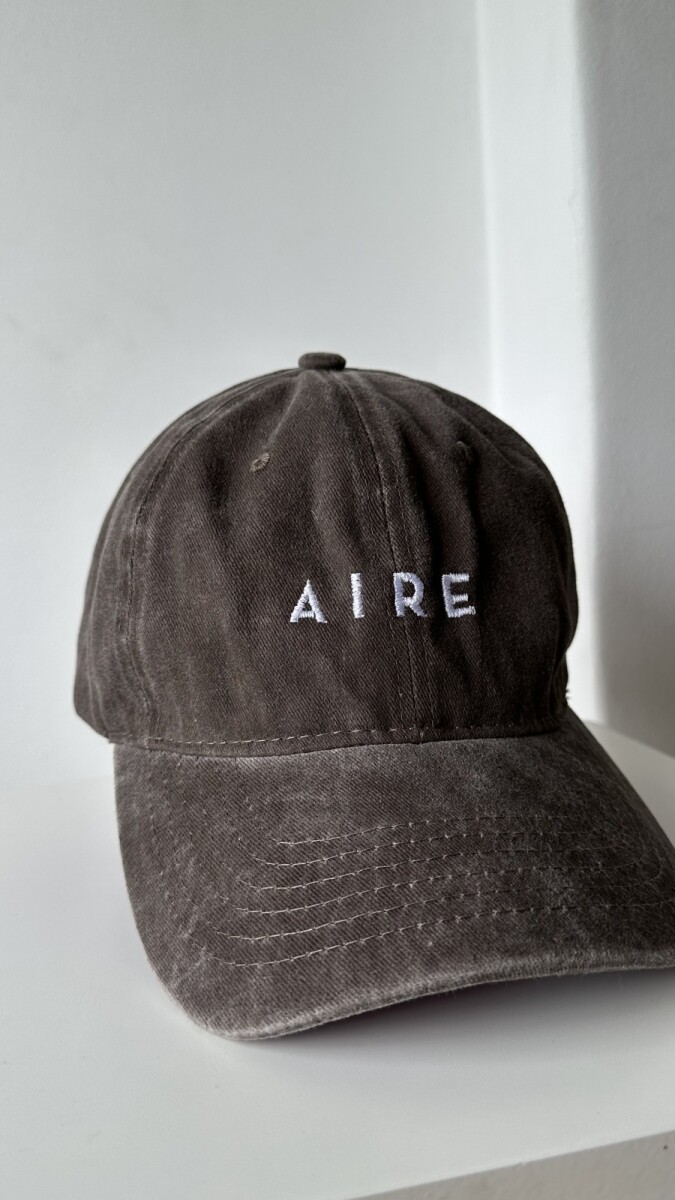 GORRA AIRE CAP LOGO - WASHED BROWN 